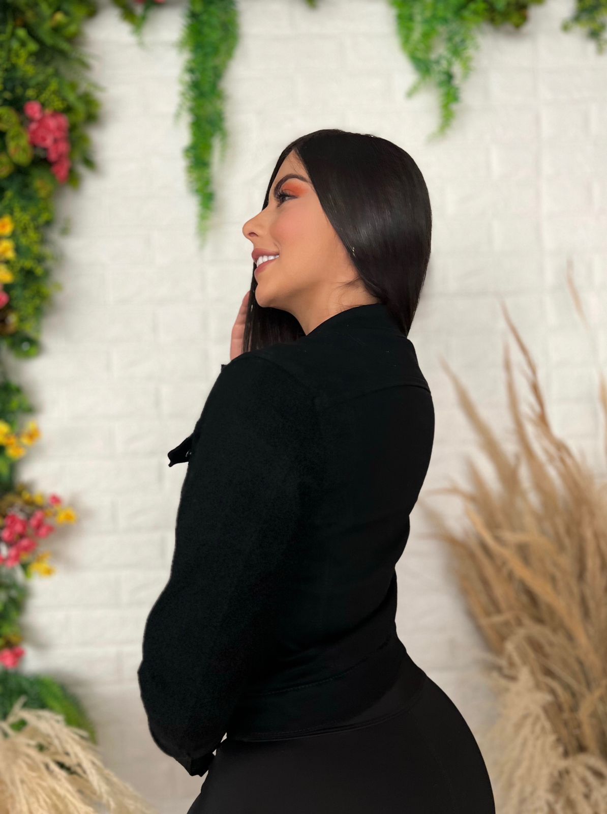La Chaqueta de Jean Que Va con Todo — Estilo, Comodidad y Actitud