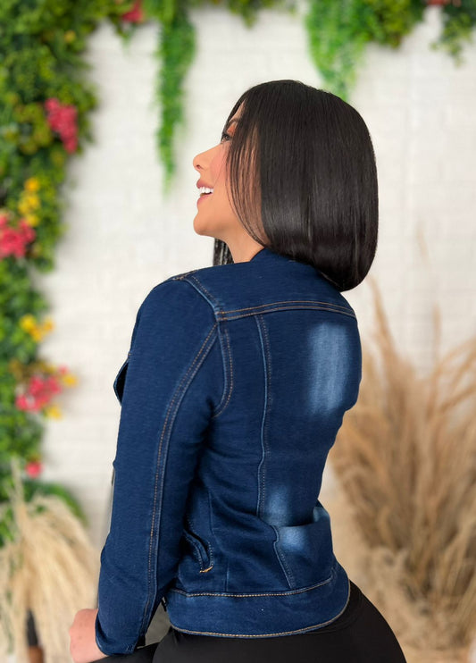 La Chaqueta de Jean Que Va con Todo — Estilo, Comodidad y Actitud